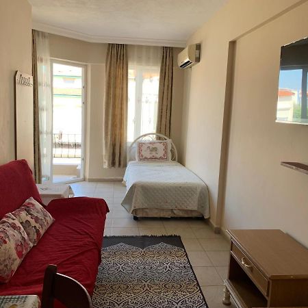 Cizmeci Apart Hotel Çeşme Esterno foto